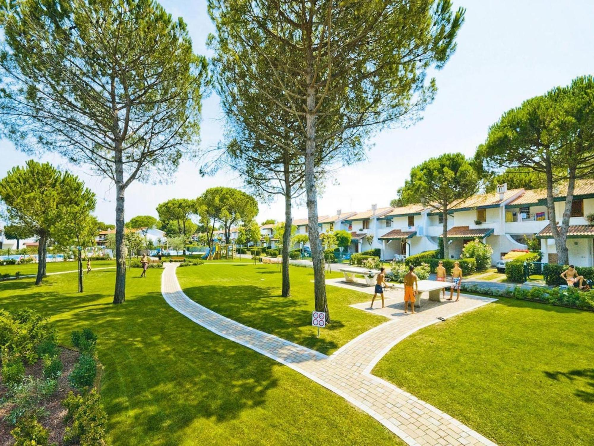 Apartment Villaggio Danubio, *